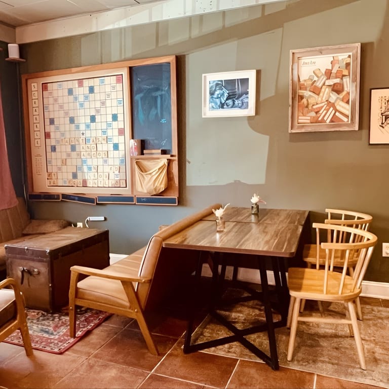 Dine In and Outdoor Seating